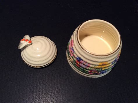 Clarice Cliff An Unusual Radiance” Pattern Large Beehive Honey Pot