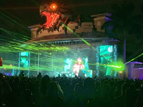 Sunset Cove Amphitheater Great Locations
