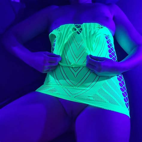 Black Light Fun 5 Nude Pics XHamster