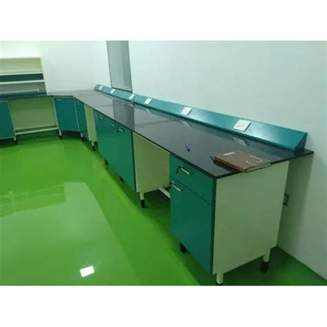 Stainless Steel Laboratory Table at 4000.00 INR in Surat | Veer Industries