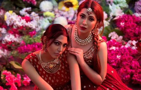 Обои girl hot sexy fashion eyes smile beautiful figure на телефон и рабочий стол раздел