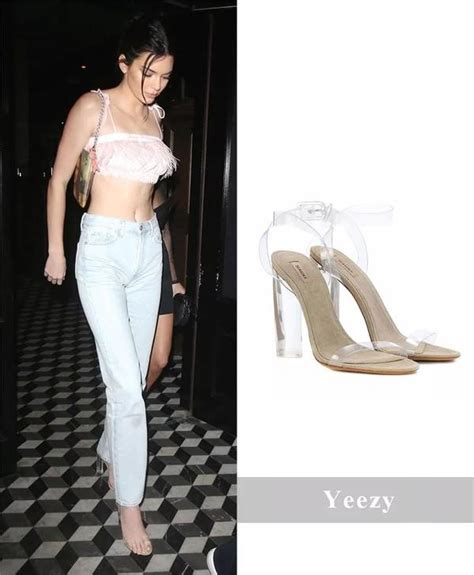 Không phải giày nude đây mới chính là đôi giày có khả năng kéo dài chân bất ngờ