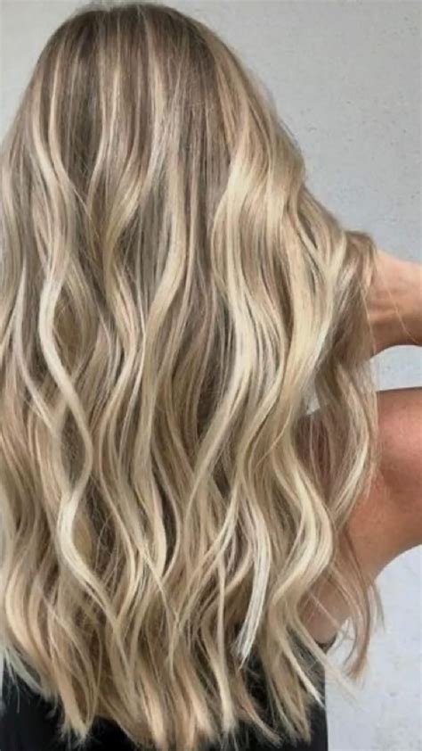 Hair Coloring Idea Blonde Balayage Highlights Dyed Blonde Hair Dirty Blonde Hair Balayage Hair