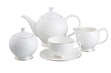 Фарфоровые чайные сервизы из Китая: изделия современных фабрик