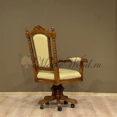 Румынское кресло для кабинета Кристина - купить в Maple Wood