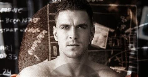 GCU Gay Club Uruguay DAMIEN CROSSE PENETRADO POR PADDY O BRIAN Fotos Y Trailer Duo Gay Hot