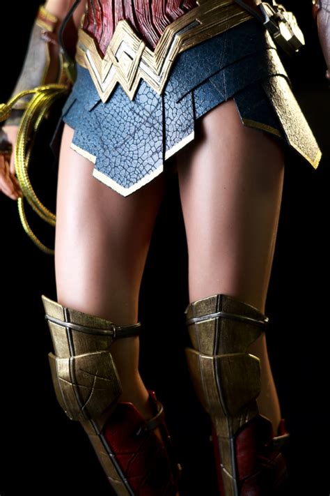 Hot Toys Mms Wonder Woman Justice League