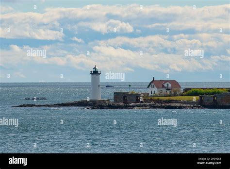 Portsmouth Harbor Lighthouse And Fort Constitution State Historic Site