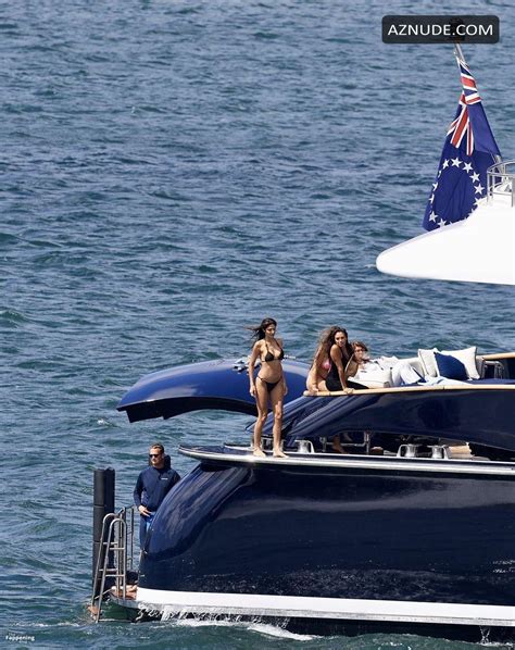 Pia Whitesell Sexy Seen With Patrick Whitesell Sizzles Her Hot Bikini Body On A Yacht In Sydney