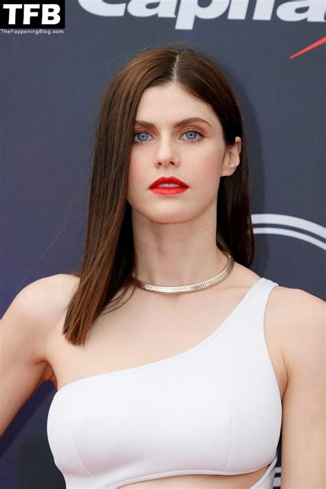 Alexandra Daddario Sexy Hot Photos TheFappening