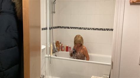 Fin Dom In The Bath Busty British Babe CherryB Clips Sale