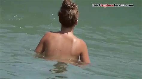 Gorgeous Tits Topless On The Beach Tnaflix