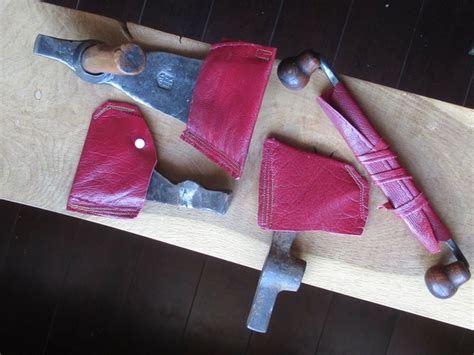 Des p tits étuis pour mes outils par dneis sur L Air du Bois
