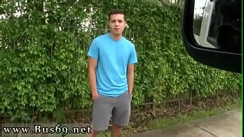 Xxx Viejo Tiene Sexo Con Joven De Cuero Vaqueros Gay Teniendo Sexo Con La Ropa Puesta XNXX