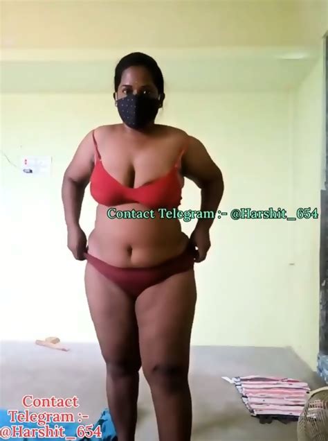 Tamil Dusky Renuma Aunty Stripping Nude With Her Huge Shaggy Boobs Ass