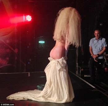 Lady Gaga Strips Naked As She Performs At G A Y Club Lq Tagged Adds Phun Org Forum