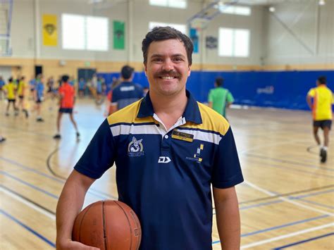 Neighbors gather to read every new obituary in springfield each week 1
