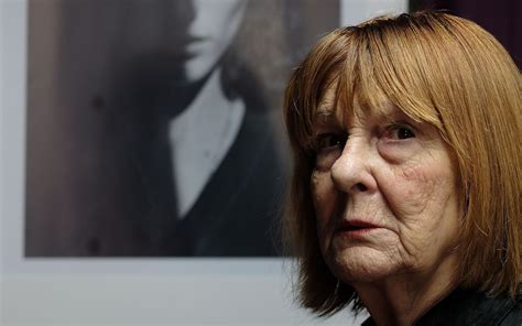 Miley Cyrus Poses Nude With A Pig On The Cover Of Papermag Papermag Strikes Again