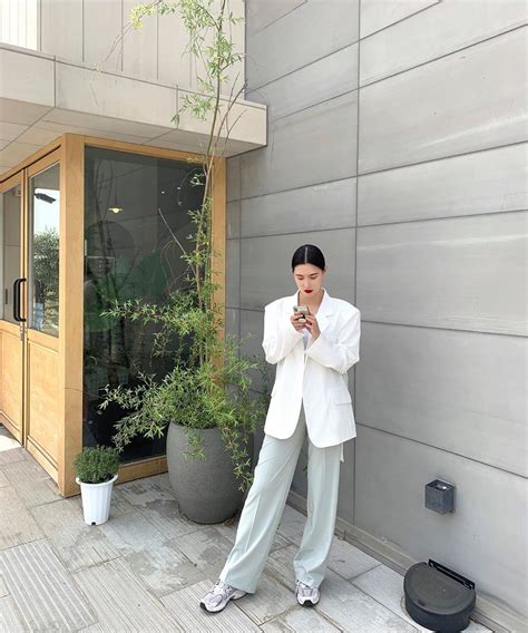 Học lỏm chiêu ăn mặc từ hot girl Bạch Tuyết cao m xứ Hàn bạn nhất định lên level mặc