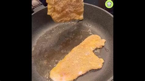 Лисички в сметане с курицей Ингредиенты: Лисички - 600 гр Лук - 1 шт ...