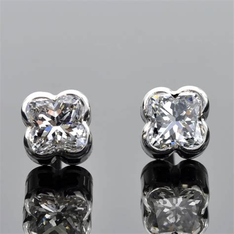 Lily Cut Diamond White Gold Stud Earrings At 1stdibs Lili Cut Lily