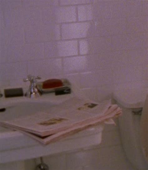 Bad Outfit Great Lipstick Beauty Sightings Sex And The City Seasons 4 And 5 Ish