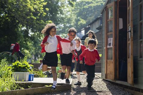 First Class Reception School Photos To Appear In Km Group Newspapers