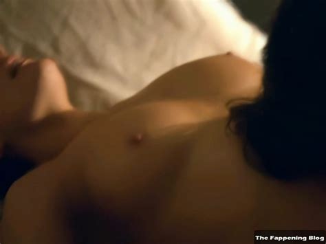 Elisabeth Moss Nude Top Of The Lake Pics Enhanced Video Thefappening