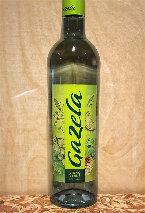 Gazela Vinho Verde NV (Vinho Verde, Portugal) – Everyday Wines