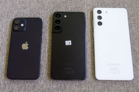 Samsung Galaxy S22 (Exynos) review: Natural evolution - Page 2 of 2 ...