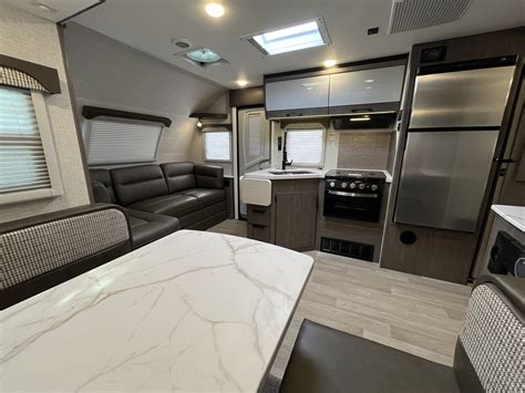National RV Detroit - Are you looking for the perfect RV Sale so good