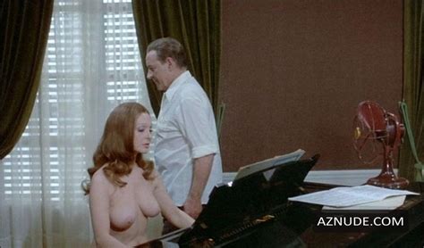 ADRIANA ASTI Nude AZNude