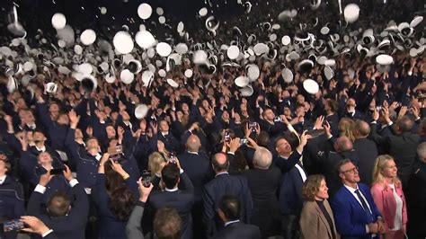 Miss Universe in der Bikini Klasse 26 jährige Kölnerin gewinnt Titel in Las Vegas