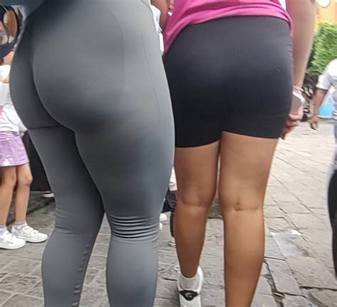 OC Nice Latina Walking In Grey Leggings Spandex Leggings Yoga Pants Forum