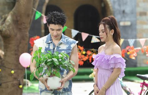 Hot Girl Tu I L Ng L R I Ch Ng Tr Nh Khi B Th N T Ng T Ch I H N H Tv Show Vi T Gi I Tr