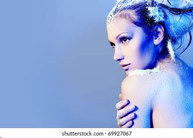 8 Thousand Naked Woman Winter Royalty Free Images Stock Photos Pictures Shutterstock