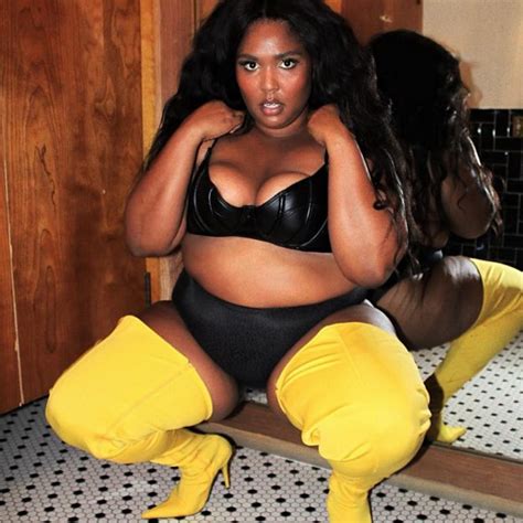 Lizzo Nude And Leaked Explicit Photos Videos The Fappening