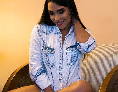 Lingerie Projects Photos Videos Logos Illustrations And Branding