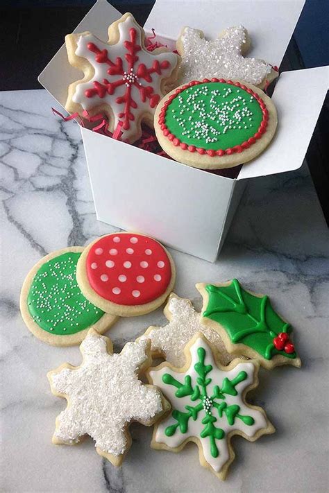 The Ultimate Guide To Royal Icing For Decorating Holiday Cookies Foodal Recipe Holiday