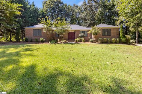 201 Sandstone Dr Taylors Sc 29687 See Est Value Schools And More