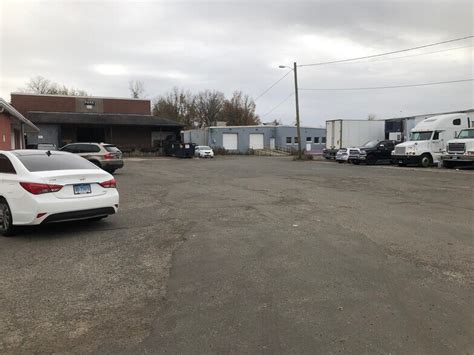 263 275 Park Ave East Hartford Ct 06108 Loopnet