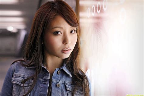 Japanese Hot Girls Yuki Jin Japanese Sexy Model Sexy Mini Skirt Outdoor And Indoor