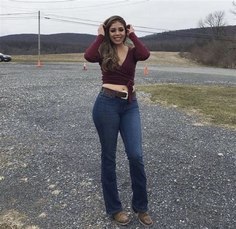 Pin By Lupe Llanos On Vaquera Western Wear Outfits Latina Fashion Outfits Country Girls Outfits