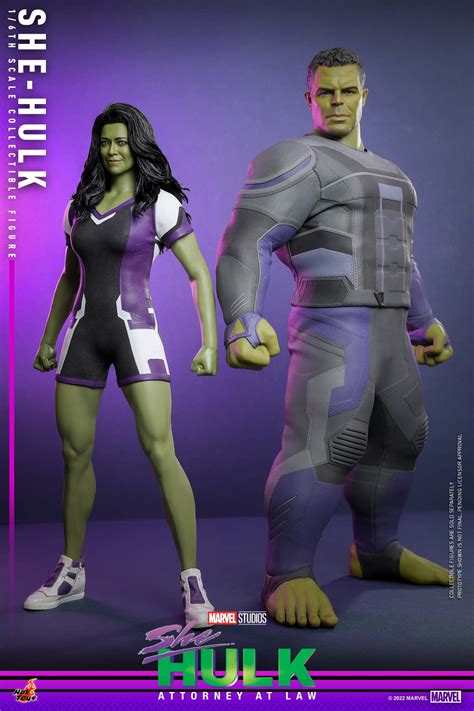 She Hulk Smashes Her Way To Hot Toys With New 1 6 Scale Figure