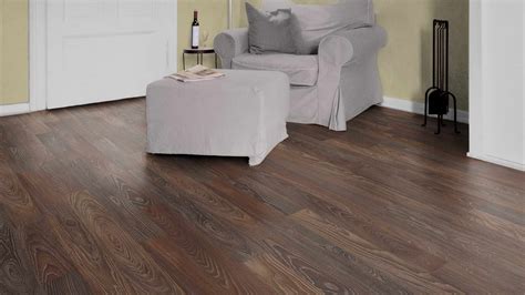 Темный паркет в интерьере: Темный пол в интерьере — 45 фото идей ...