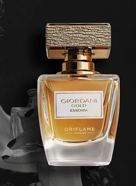 Perfumy Giordani Gold Essenza 42503