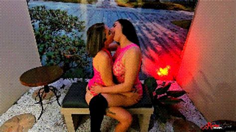 AMIZADE COLORIDA BY KATE BECKER FULL VERSION FULL HD KC 2024 Hot Kisses KC