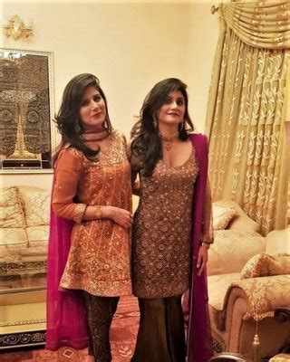 Desi Indian Paki Cleavage Porn Pictures XXX Photos Sex Images PICTOA