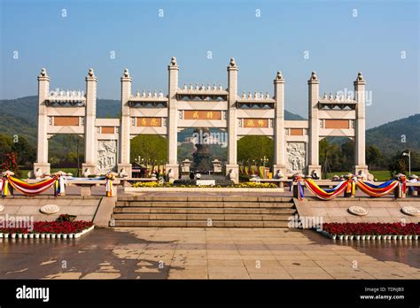 The Mountain Of The Lingshan Stock Photo Alamy