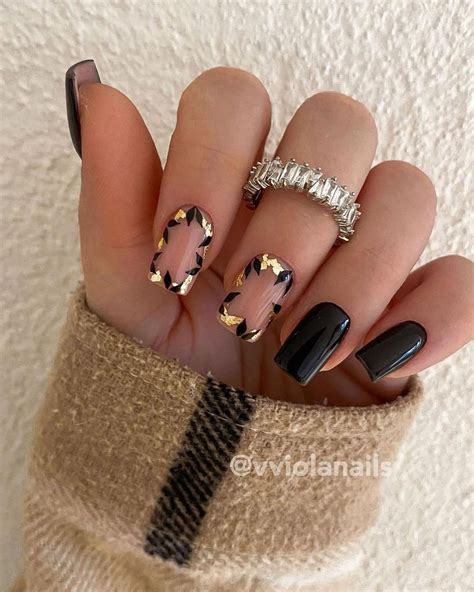 Nude Nail Designs For A Charming Manicure Gold Nails Kylie Nails Gel Nails